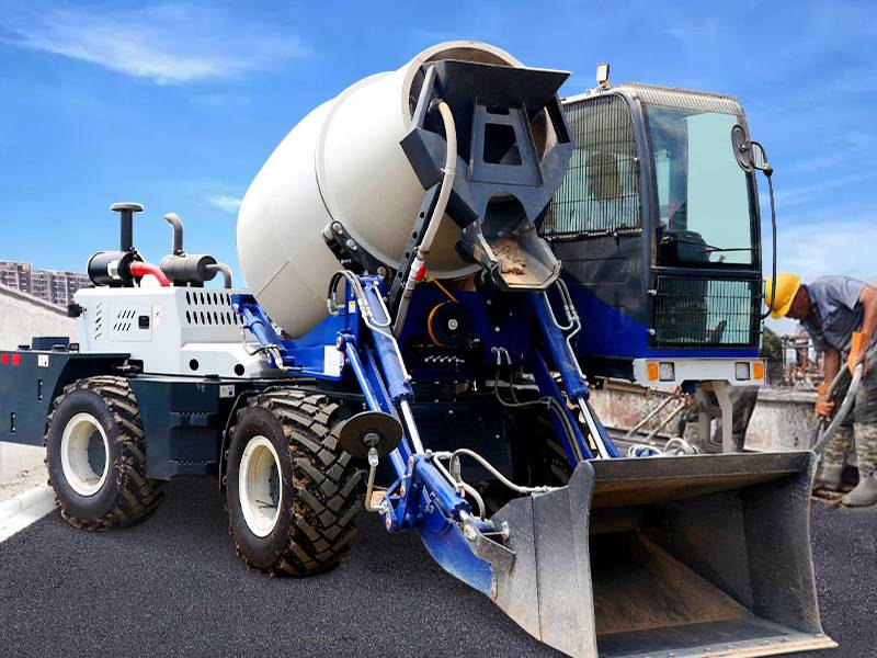 1.5m³ Self Loading Mobile Concrete Mixer Truck